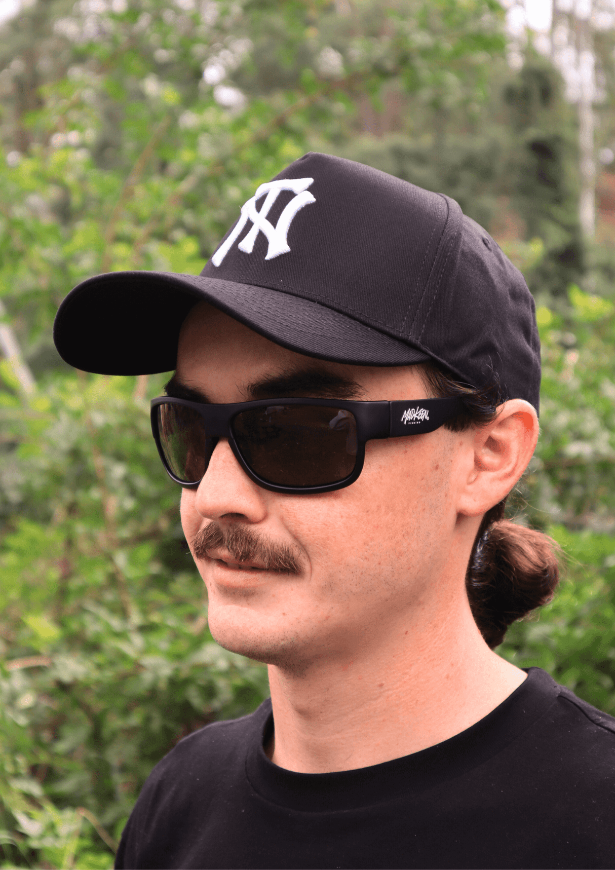 Polarised Floating - MK Vector Smoke