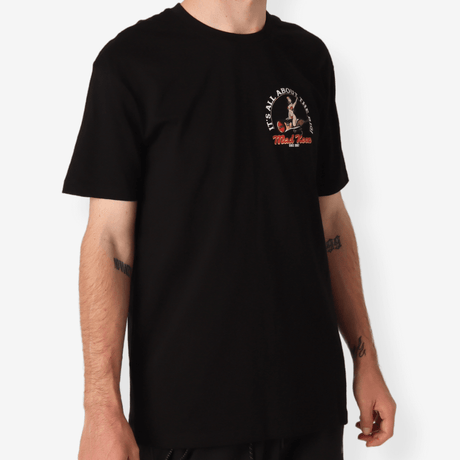 It's All About The Rig - Short Sleeve T-Shirt